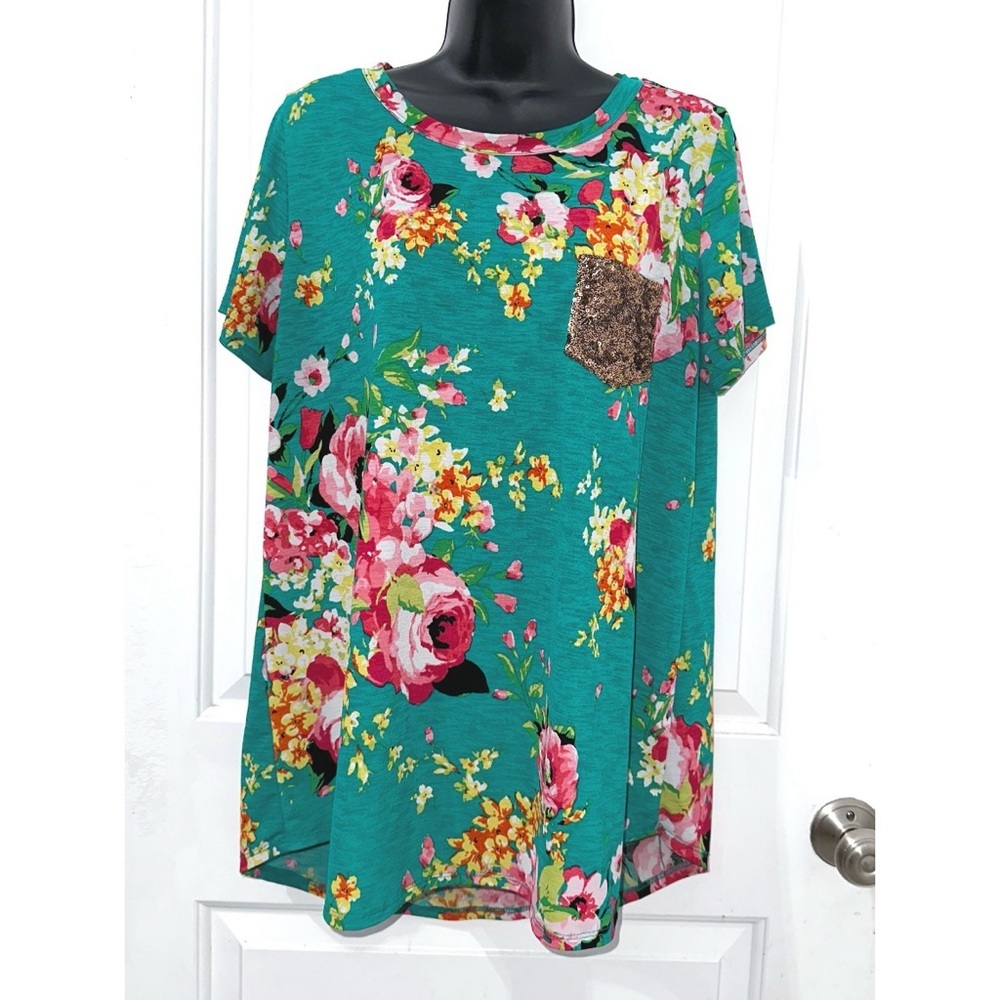 Heimish Floral Print top with sequin front pocket